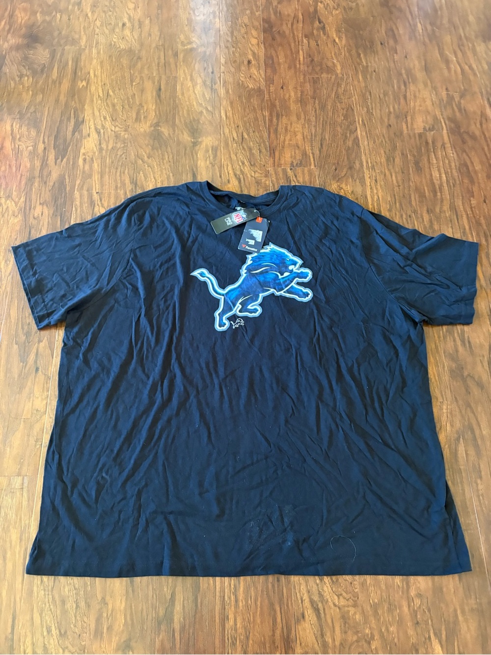 NWT Detroit Lions Fanatics Tee Size 5X Tall